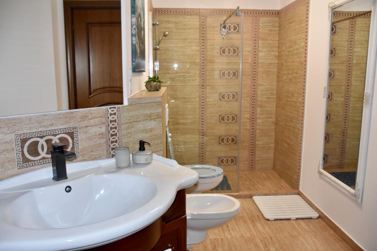 Janine Garden Hotell Braşov Eksteriør bilde