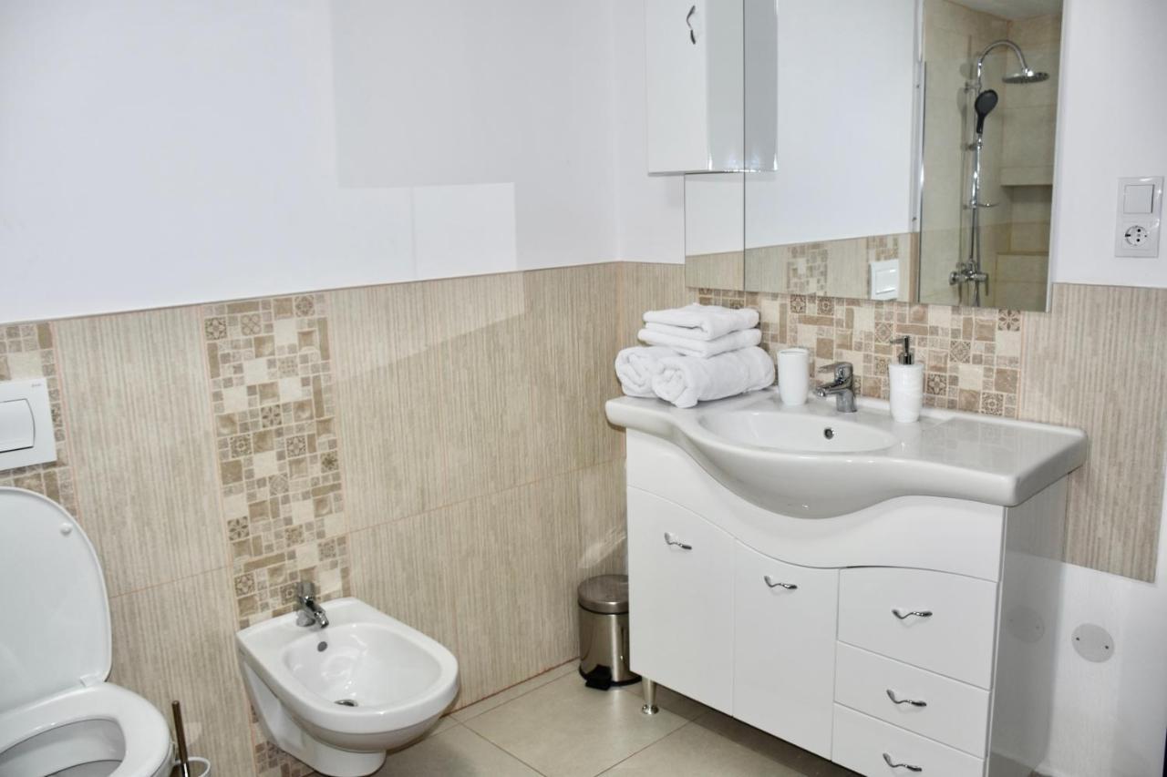 Janine Garden Hotell Braşov Eksteriør bilde